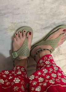 slipper ..ladies footwear