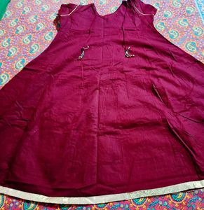 Elegant Maroon Embroidered Kurta