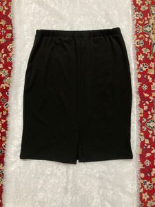 Black Skirt Basic