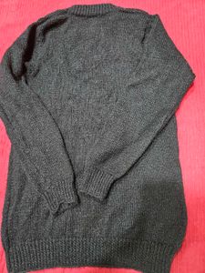 Black Handmade Winter Sweater – Men &amp; Women
