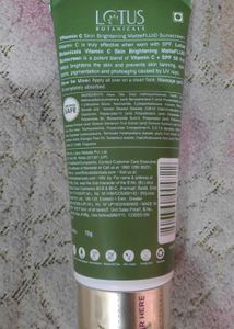 LOTUS Botanicals Sunscreen SPF 50 PA+++