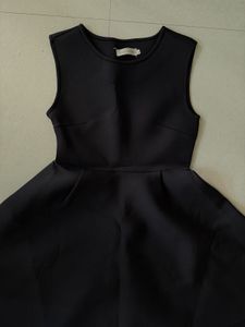 Chic Black High-Low Dress 👗