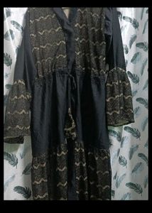 Black Niqab, Abaya