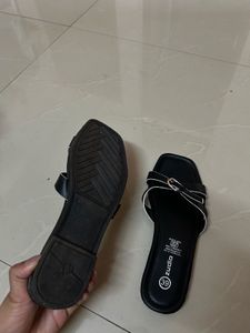 Zudio Flats