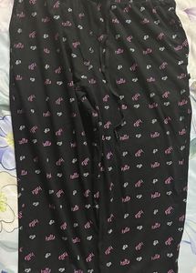 Women’s Hello Printed Capri Lowers for Night