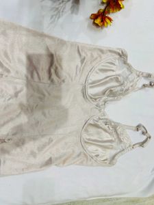 🇳🇿💫🔥 Beige Colour Imported Lace Trim Bodysuit