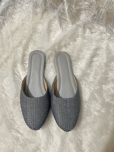 Combo Flats At 349
