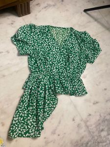 women stylish top
