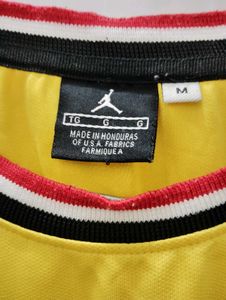 Bulls 23 Jersey Style Tee