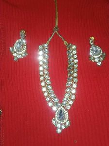 Elegant Necklace & Earring Set