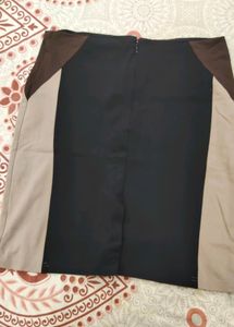 AND BLACK &amp; BEIGE COLOUR PENCIL SKIRT