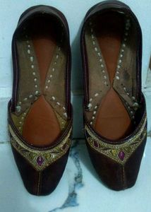 Designer Mojari