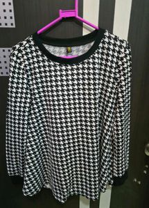 Top Black And White
