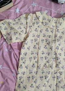 Beige Lavender Floral Top 🪻