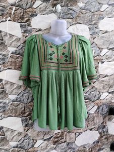 🎀 Casual Green Kurti Top