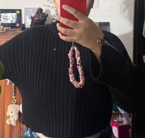 Black Ribbed Cropped Turtleneck Sweater