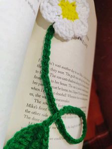 Crochet White Daisy Bookmark✨️🤍🕊