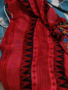 Red &amp; Black Patterned Saree