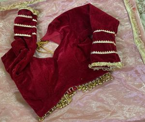 Saree With Padded Blouse