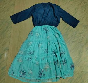 Beautiful Denim &amp; Floral Dress