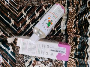 TOTS &amp; BUBBLES Baby Shampoo