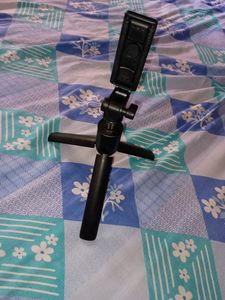 At  Solutions XT-02 Bluetooth Selfie Stick