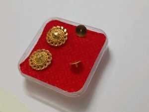 Gold Floral Stud Earrings