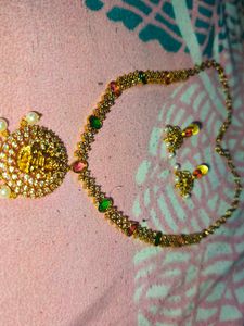 Necklace &amp; Earring Set