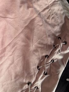 pink skirt