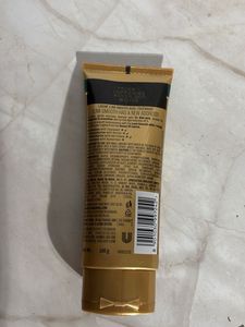 Lakme Lumi-Smooth Facewash