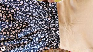 Chic Black &amp; White Floral Skirt