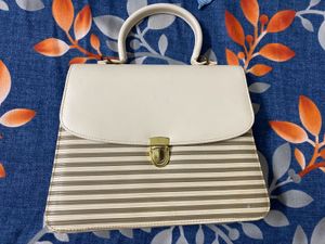 Chic Hand Held Bag For Women