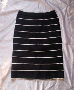 Chic Striped Skirt
