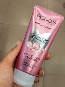 Pond's Bright Beauty Facewash