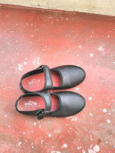 Leather Shose Black Colour For Girls You Can Wear For School And College