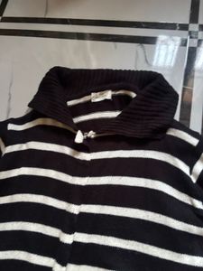 Price DropWoolen Striped Knit Set