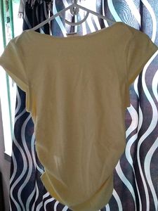 Vanilla Miniamal Ruched Crop Top