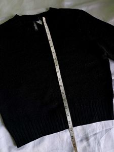 H&amp;M Black Knit Cropped Sweater