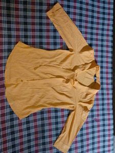 Women&#39;s Mustard Button-Down