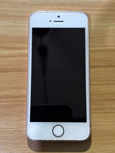 iPhone SE (1st Generation) / 32GB (Rose Gold)
