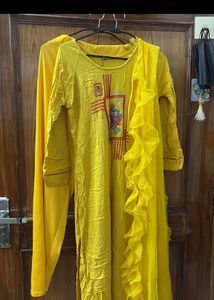 Party wear buy 3 chunni touser kurti set combo