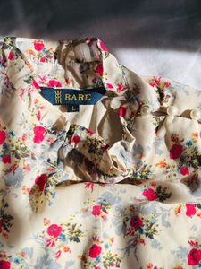 Floral Off white Top