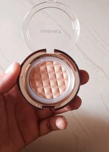Charmacy Milano Highlighter
