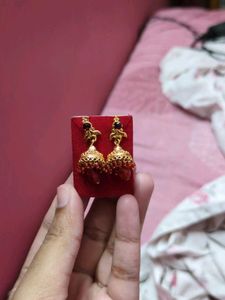Two Earing Sets