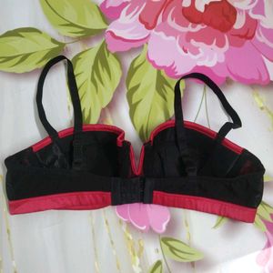 (896) Red &amp; Black Strapless Bra