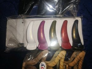6 Packet Buckles Like New