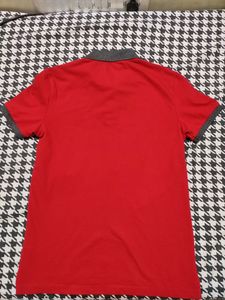 GAP T SHIRT SMALL