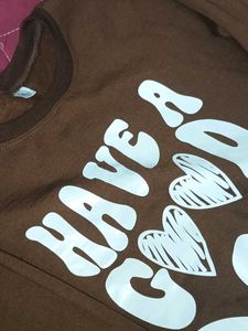 Sweatshirt