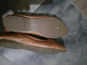 Ethnic Tan Juttis unused