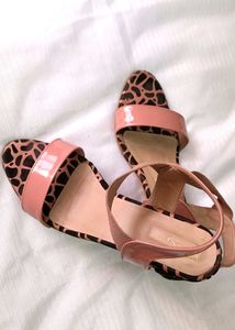 Peach Tiger Print Party Heels 👠
